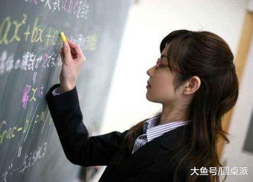 偷窥女教师在线播放