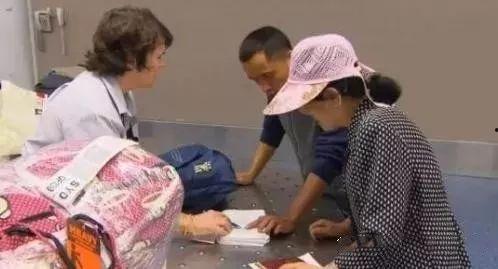 干中国老太婆在线播放,网络热传视频背后的真相